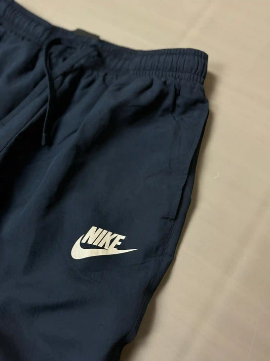 Preloved Nike DRI-FIT Parachute Trouser