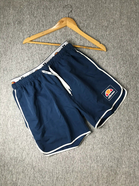 Preloved Ellesse Medium Sports Shorts with Pockets - preloved - shorts - Athletewearz